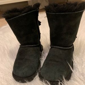 Girls uggs size 10